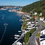 Luxurious Boathouse With Private Dock In The Location In Semesterbostad Arendal