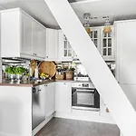 Hébergement de vacances Luxurious Boathouse With Private Dock In The Location In