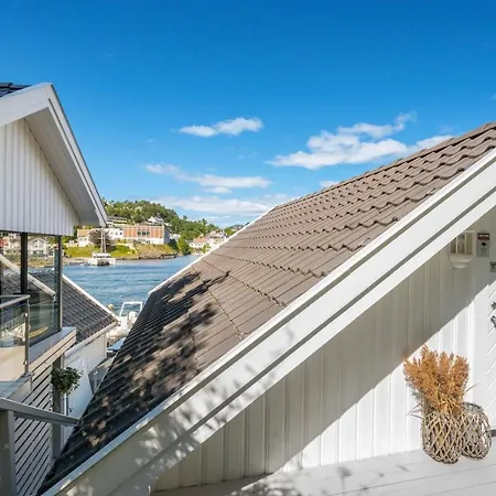 Luxurious Boathouse With Private Dock In The Location In Holiday home *