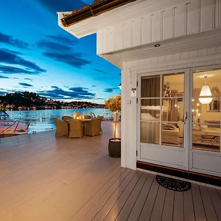 Luxurious Boathouse With Private Dock In The Location In Holiday home *